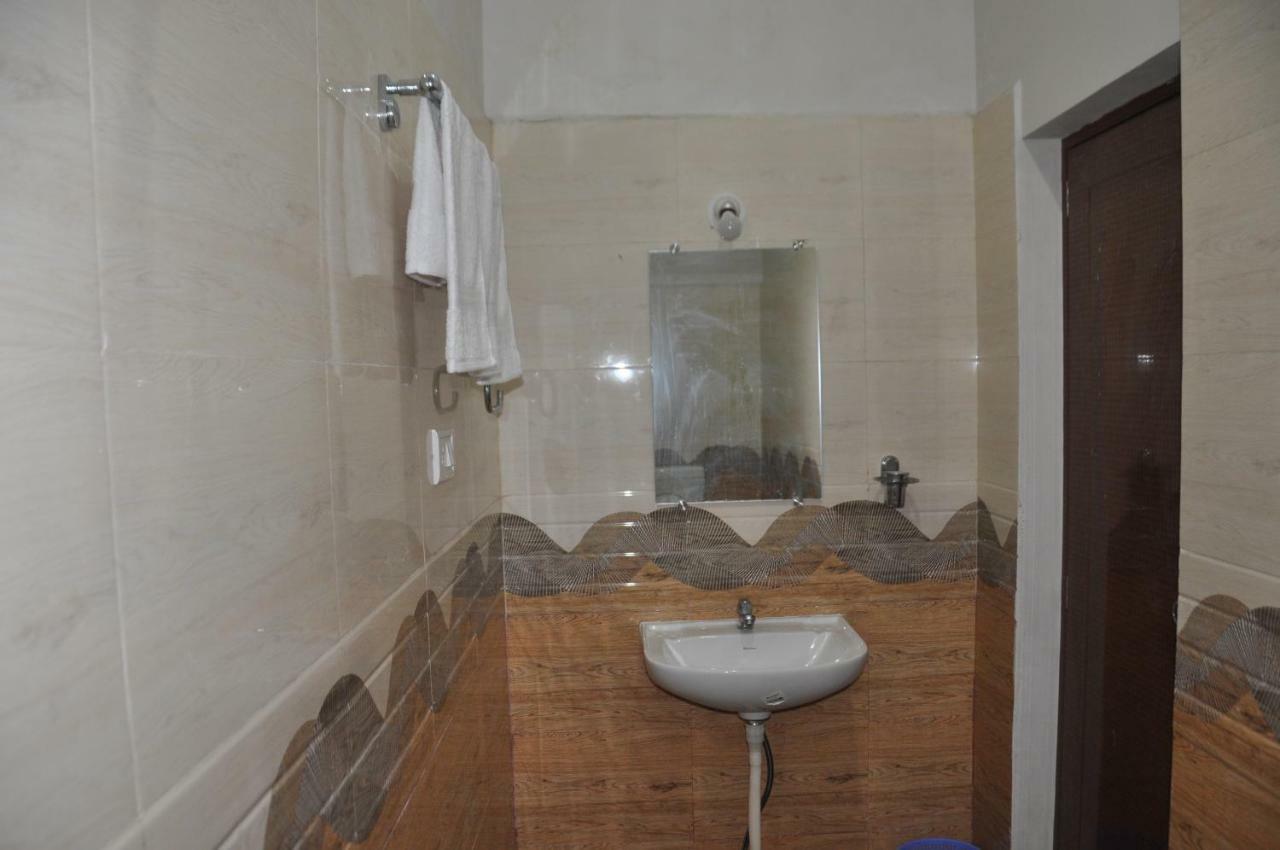 Blue Crystal Lodge Shimoga Exterior photo